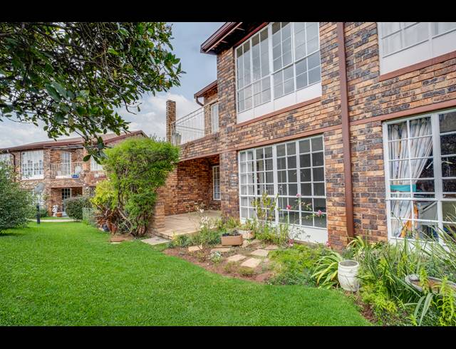 1 BEDROOM RETIREMENT UNIT FOR SALE IN BRYANSTON